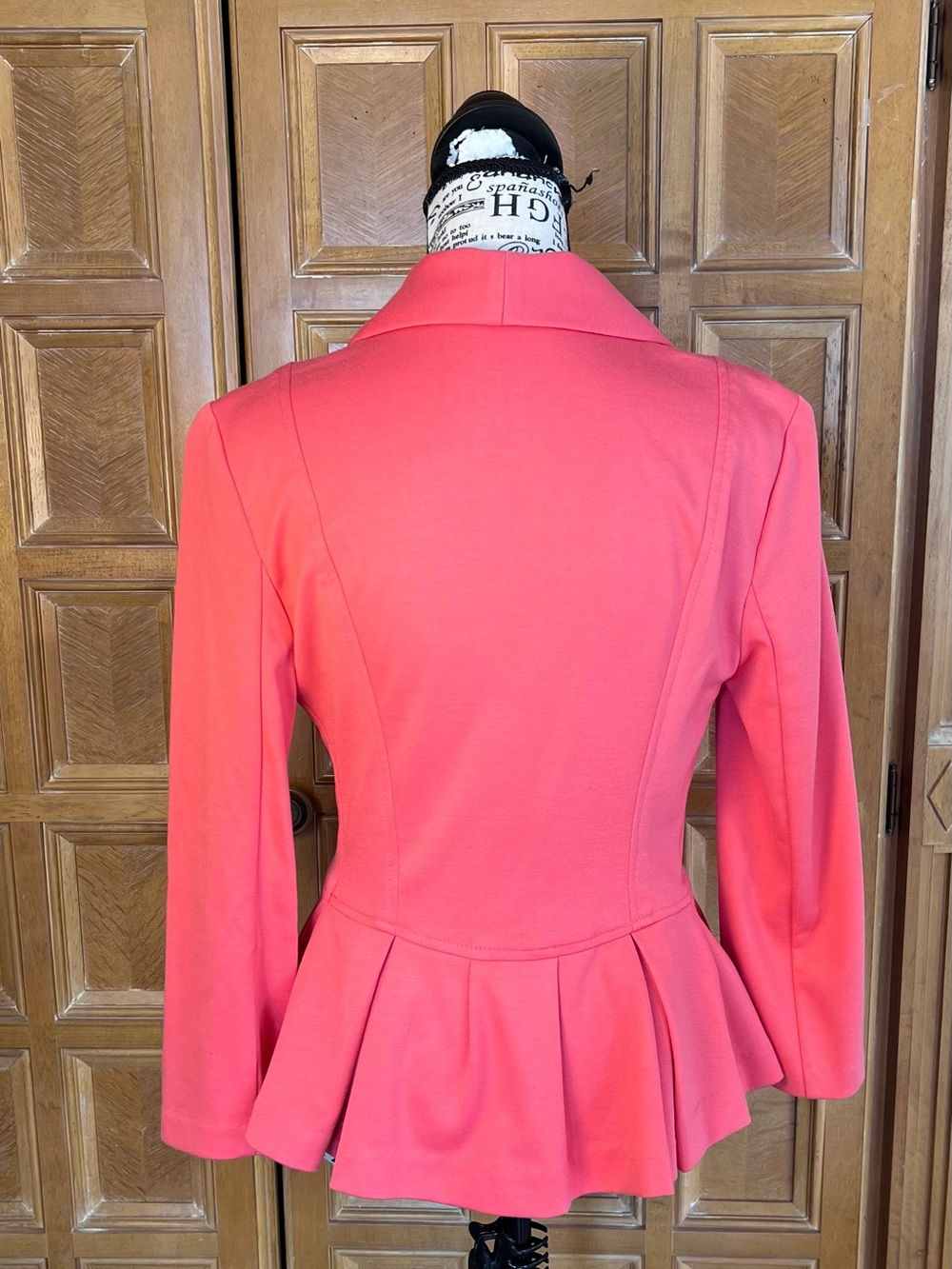 ELLE Small Coral Pink Peplum Blazer Gold Button Fitted Career Jacket - Picture 2 of 3